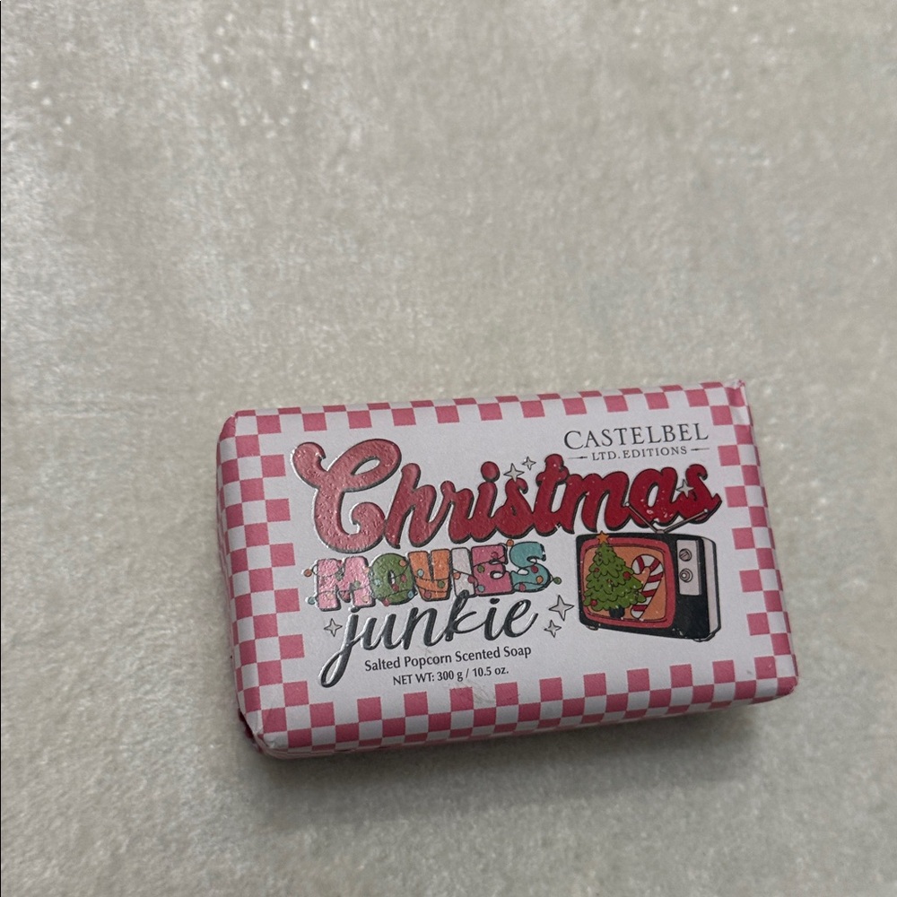Castelbel Christmas Movies Junkie Soap - Pink and White
